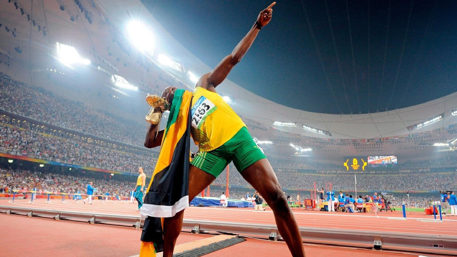 亚洲青年篮球锦标赛中，韩国队和中国队激烈角逐，青年力量崭露头角