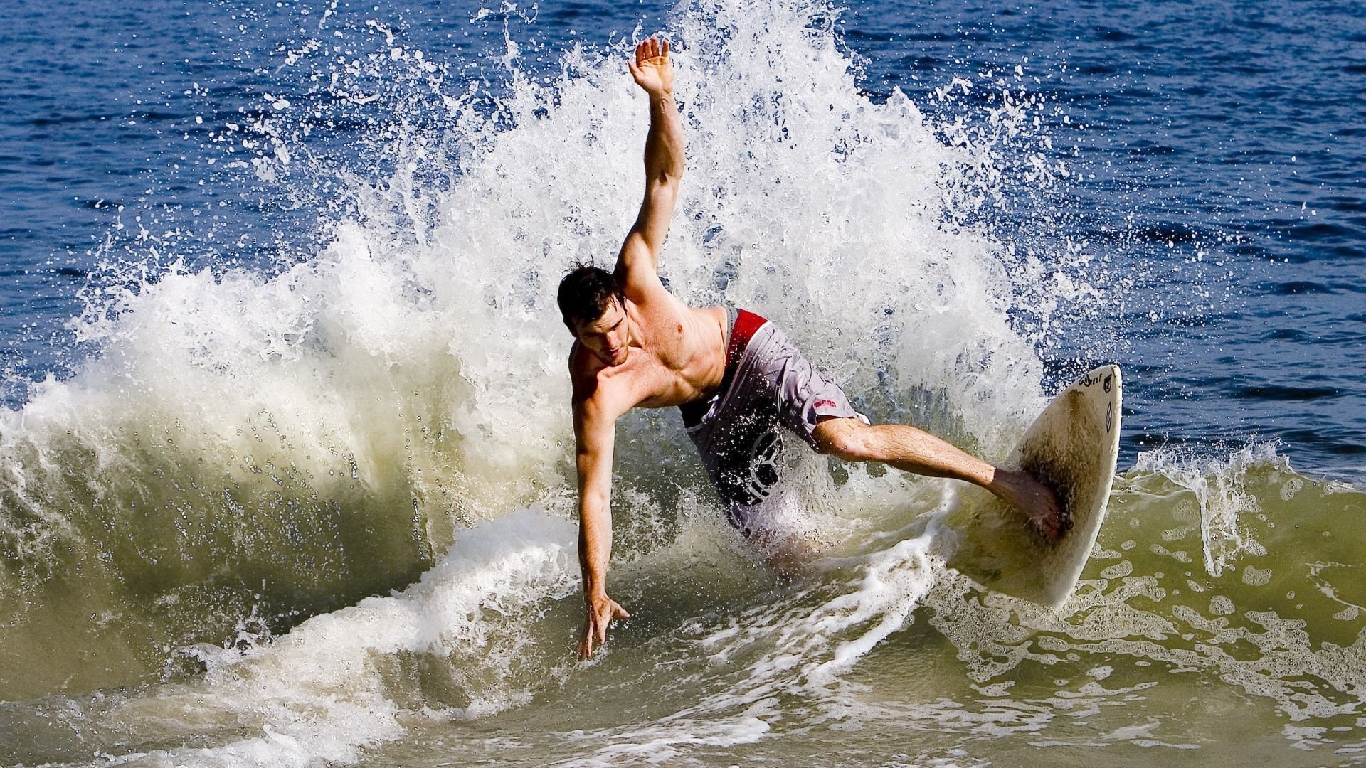 VALORANT操作策略碾压对手，valorant英雄技能